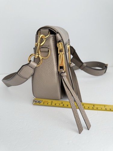 $450 Marc Jacobs crossbody Bag Nomad Pebbled Leather saddle shoulder - Exellent - Picture 22 of 23