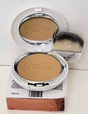 IT Cosmetics Celebration Foundation Illumination Hydrating Powder 0.30 oz RICH
