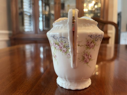 Haviland Creamer 4 1/4” - Pattern Yvonne - Picture 4 of 6