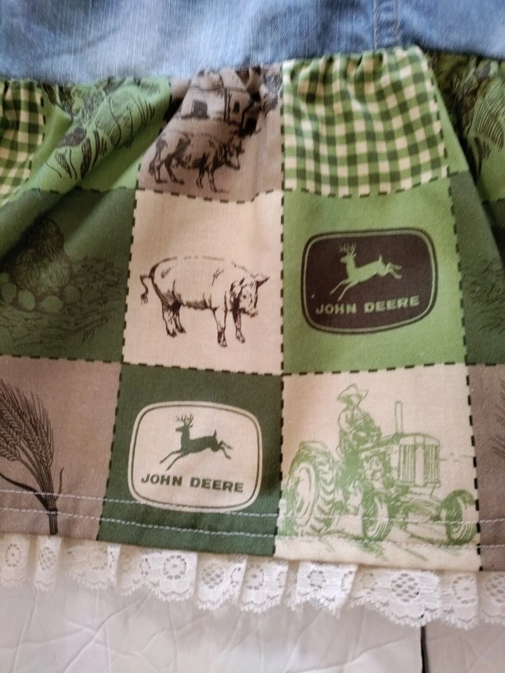 Conjunto de camiseta de vestir de mezclilla John Deere talla 7-8 Upcycle para niñas Foto 4 de 4