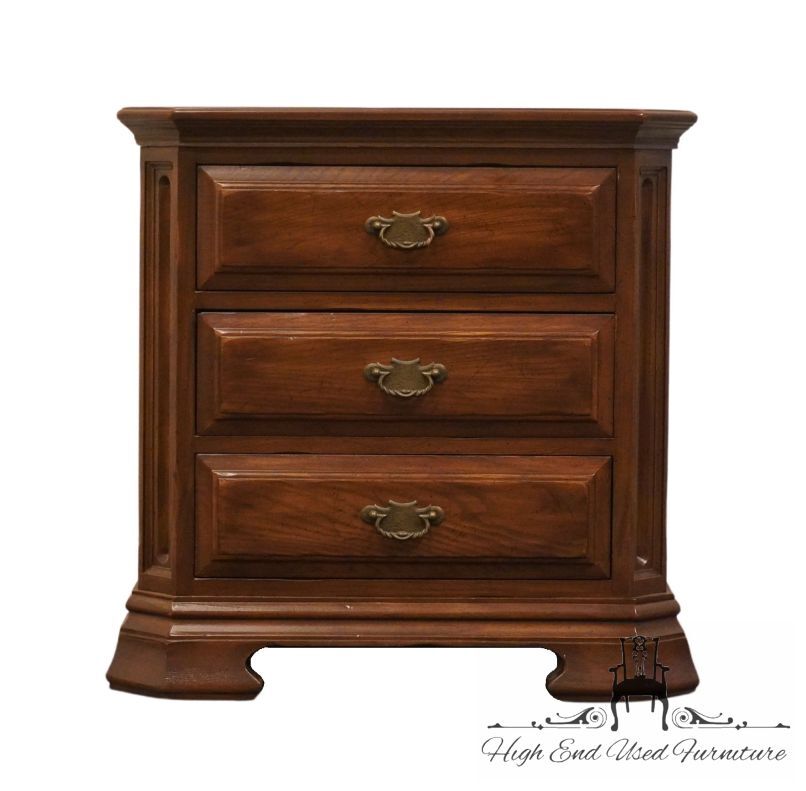 DAVIS CABINET Co. Solid Walnut Traditional Contemporary 25
