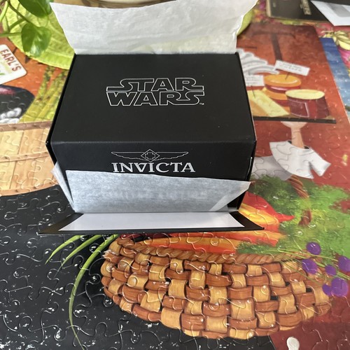 Invicta Star Wars Limited Edition C-3PO Chronograph Watch 0401/1977 - Picture 6 of 8