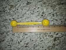 Tupperware Yellow Melon Baller, #1333-3