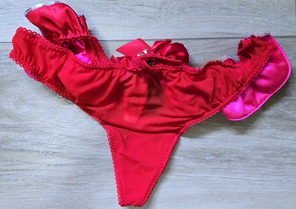 NUEVO CON ETIQUETAS Bragas Victoria's Secret Jingle Bells Malla Satinada Baja Tanga en V M Foto 2 de 3