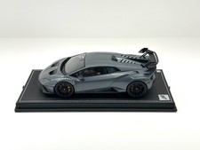 Lamborghini Huracan STO 1/18 scale MR Collection (Grigio Telesto) yellow accents