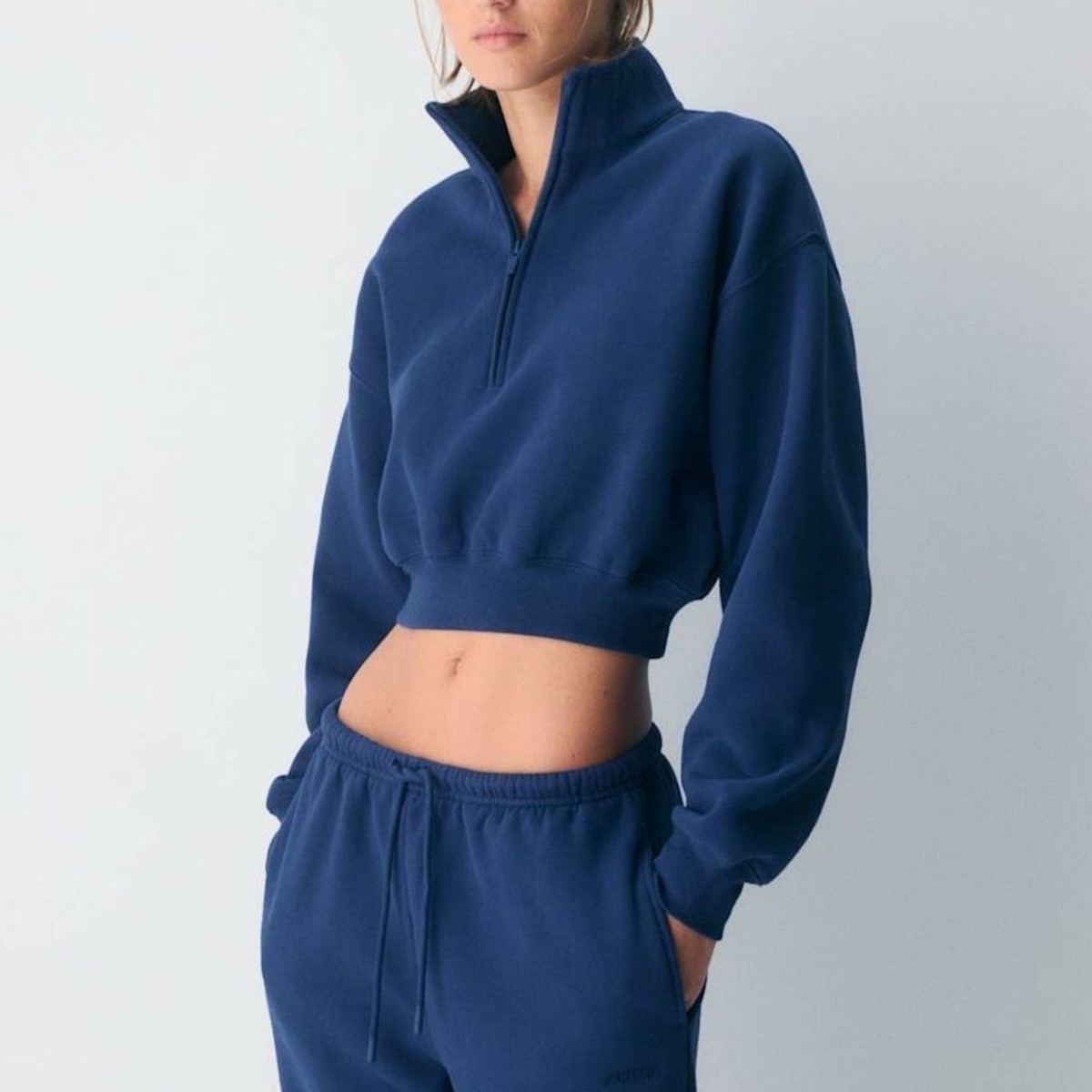Aritzia Ablaze Blue Cozy Sweatfleece Boyfriend Crop 1/2 Zip