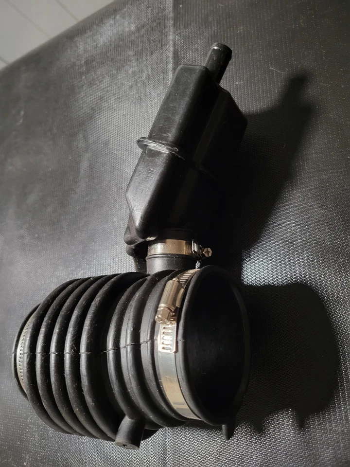 Mangueira de entrada de ar 2009-2013 para Nissan Murano/Quest | Superior | 165761AA1A - Imagem 3 de 4