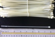 Bridas con cremallera de cable 300 piezas - 8" de longitud blanco/crema cable autobloqueante resistente