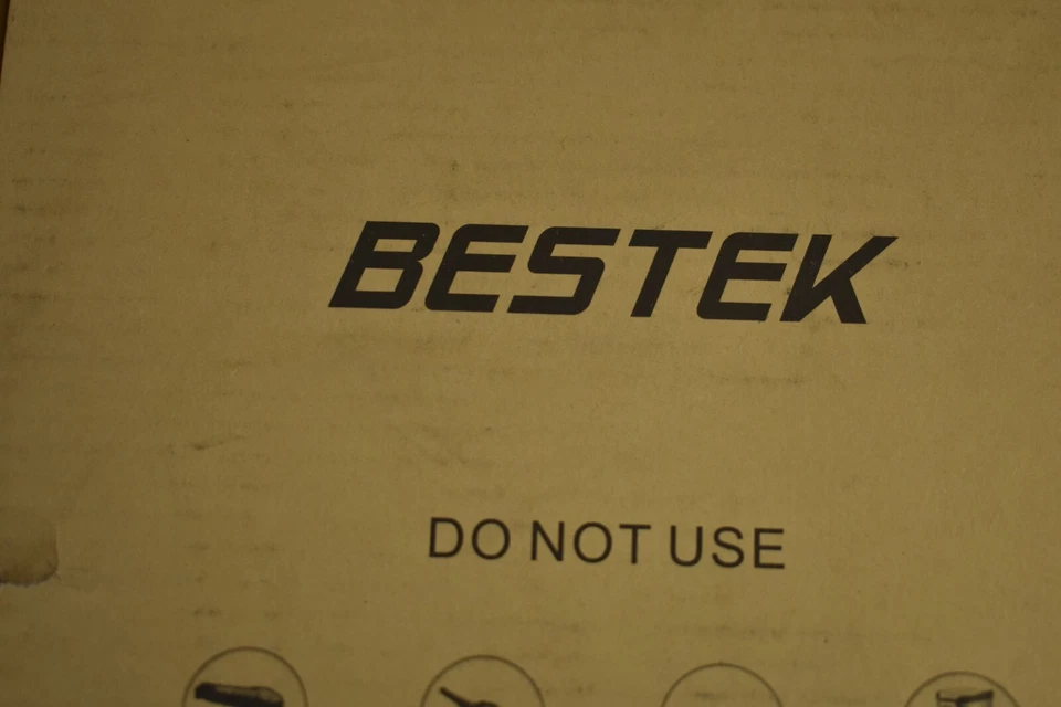 Bestek Universal Voltage Converter Step Down Transformer Adapter Combo Plug - Image 2 of 4