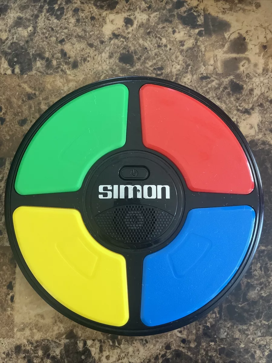 Hasbro Classic Simon Says