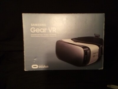 Samsung Gear VR 2 Oculus Virtual Reality Headset 2016 SM-R323 Blue / Black USB-C
