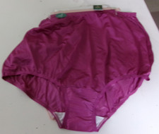 Three Vanity Fair Ravissant Brief 6 Berry rose beige and cream Style 15711