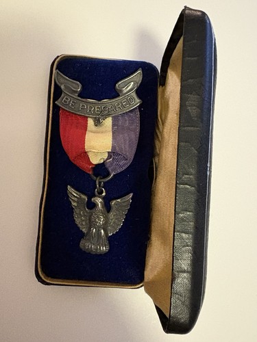 VINTAGE EARLY 1930's BSA STERLING SILVER EAGLE SCOUT BADGE with CASE  BOY SCOUTS