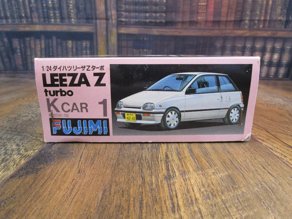 OPEN BOX Partially Sealed FUJIMI LEEZA Z TURBO 1/24 K-CAR SERIES No. 1 Model Car - Image 3 of 4