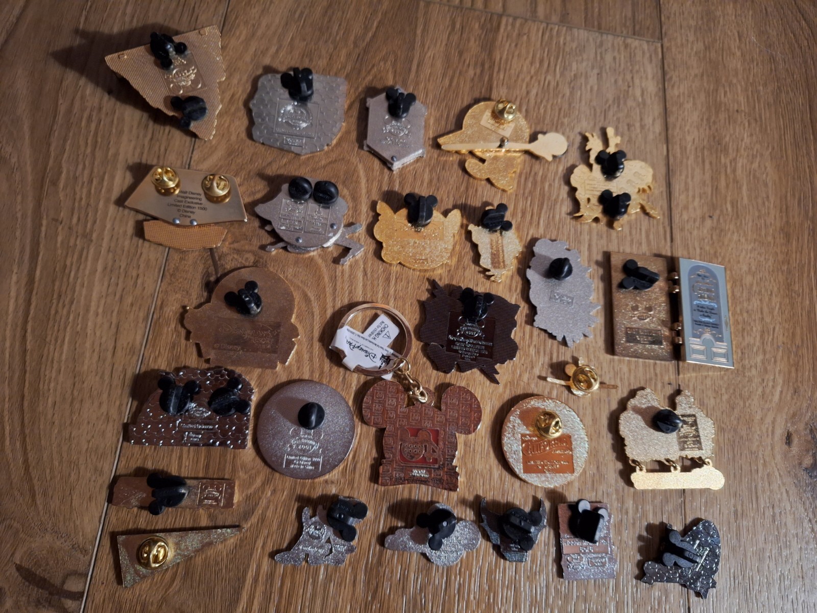 Lot of 25 DIsney Pins Limited Edition Please Read Discription eBay