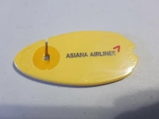Asiana Airlines First Class Amenity CUTTER CAN OPENER MAGNET