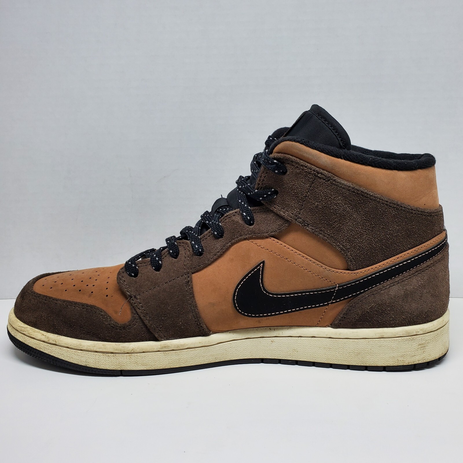 Nike Air Jordan 1 Mid SE DC7294200 Dark Chocolate/Crimson Bliss Men's