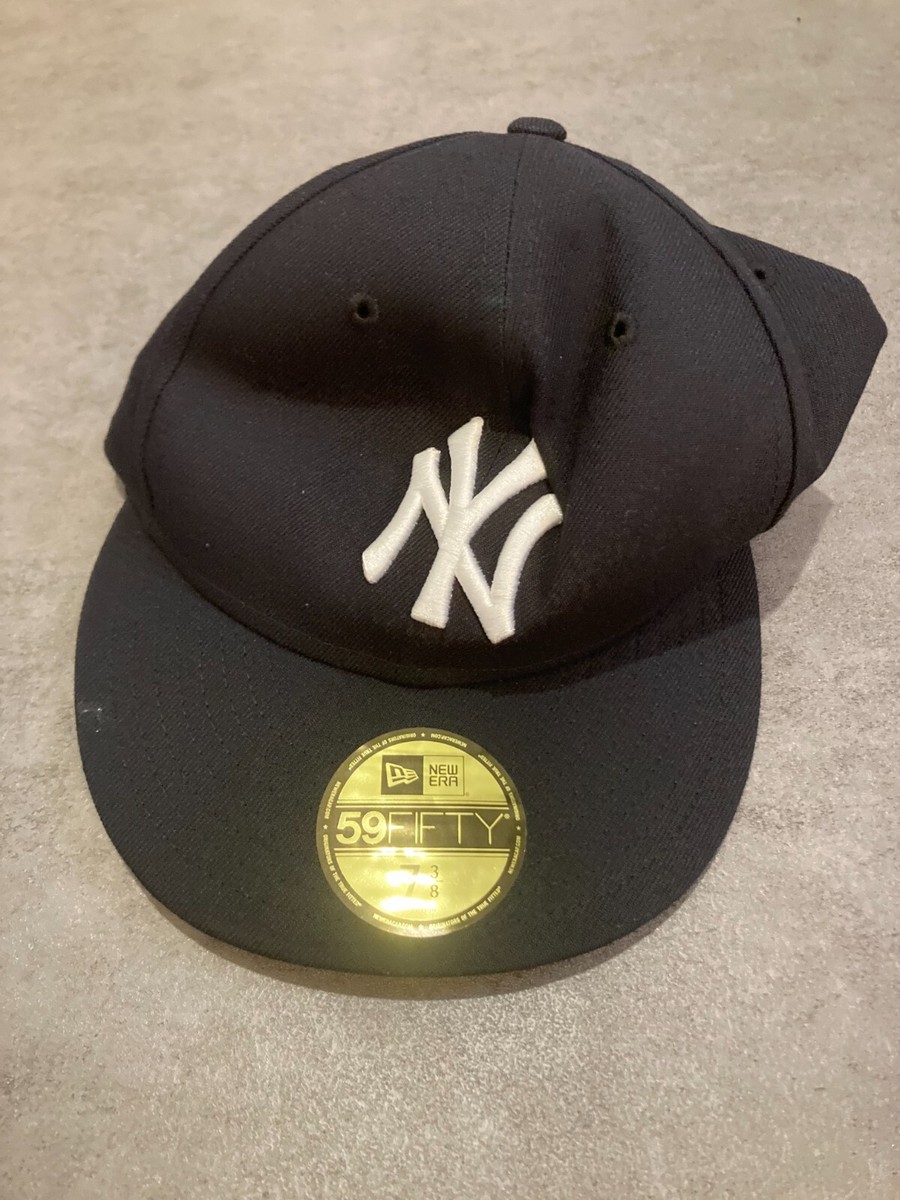 New Era 59Fifty New York Yankees Unisex Flat Brim Cap 70331909