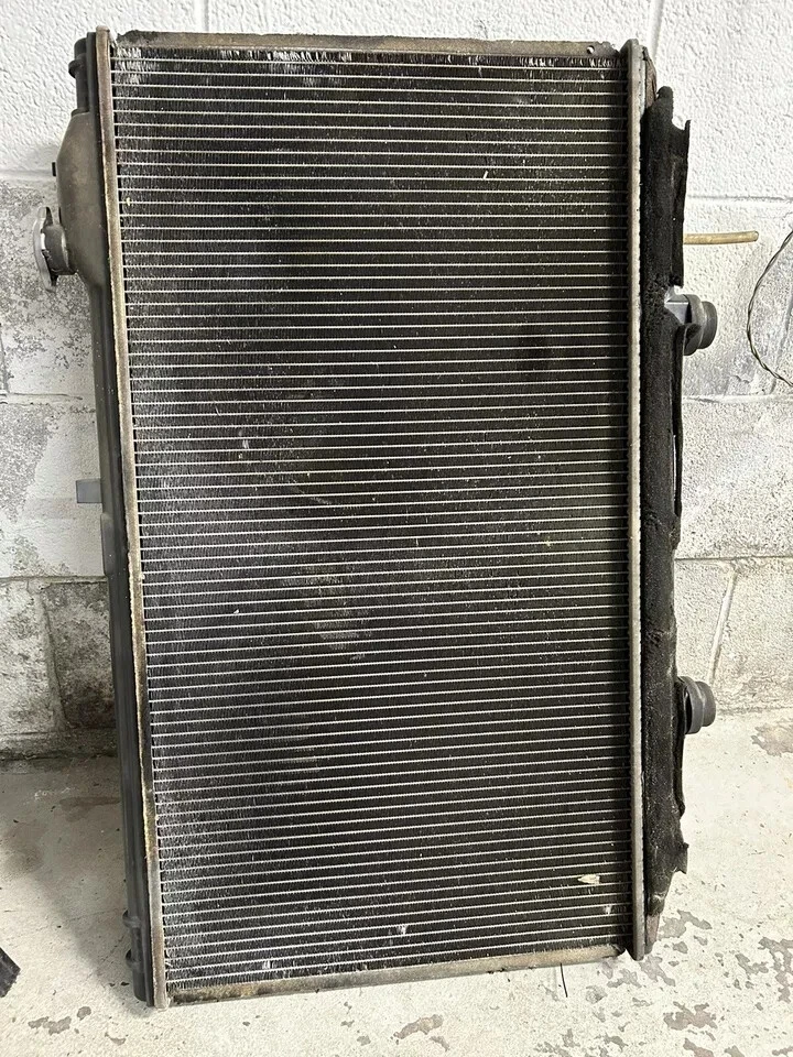 Ventilador de refrigeración del radiador OEM 4221716953 1998 2001 2003 2005 Lexus GS300 GS400 Foto 4 de 4