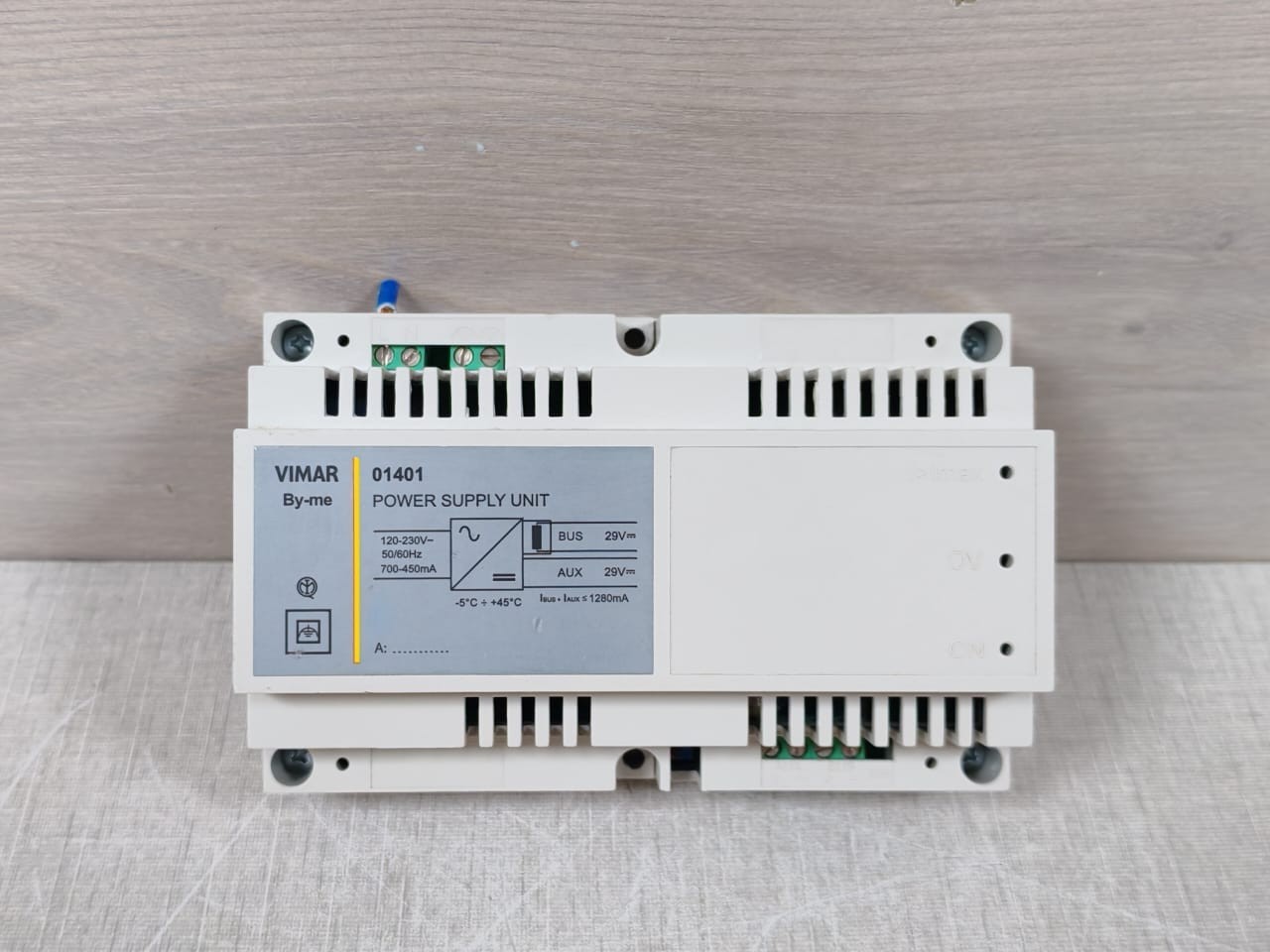 VIMAR 01401 VIMAR 01401 Power Supply Unit 120-230V 50/60Hz 4