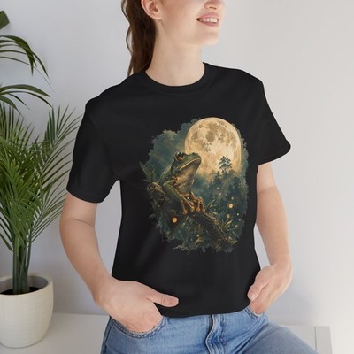 Moonlit Frog Forest Nature Wildlife Outdoor Camping Graphic T-Shirt Tee Gift