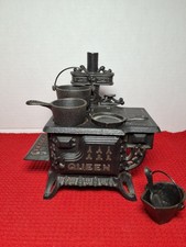 Vintage Queen Cast Iron Oven Stove Toy Salesman Sample With Accessories