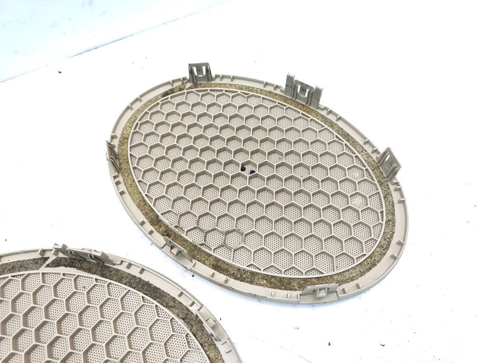 Peugeot 607 2.7HDI 2006 Rear Boot Parcel shelf speaker trim grill set 9633925277 - Image 4 of 4