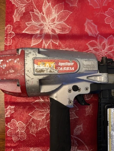 Stapler 19mm-50mm MAX TA551A G5562 16 Gauge Heavy Duty Medium - Image 3 of 4