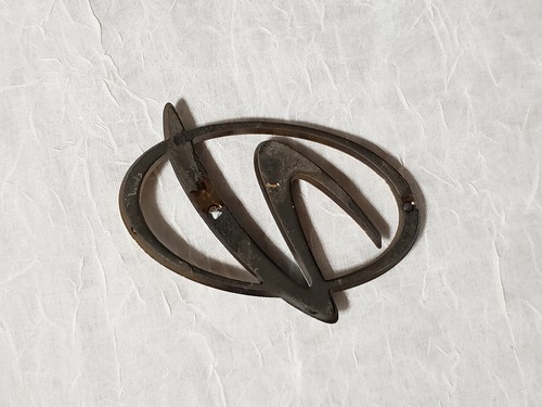 Oldsmobile Aurora Gold Emblem about 3 1/2 X 2 1/4 Nice - Picture 4 of 9