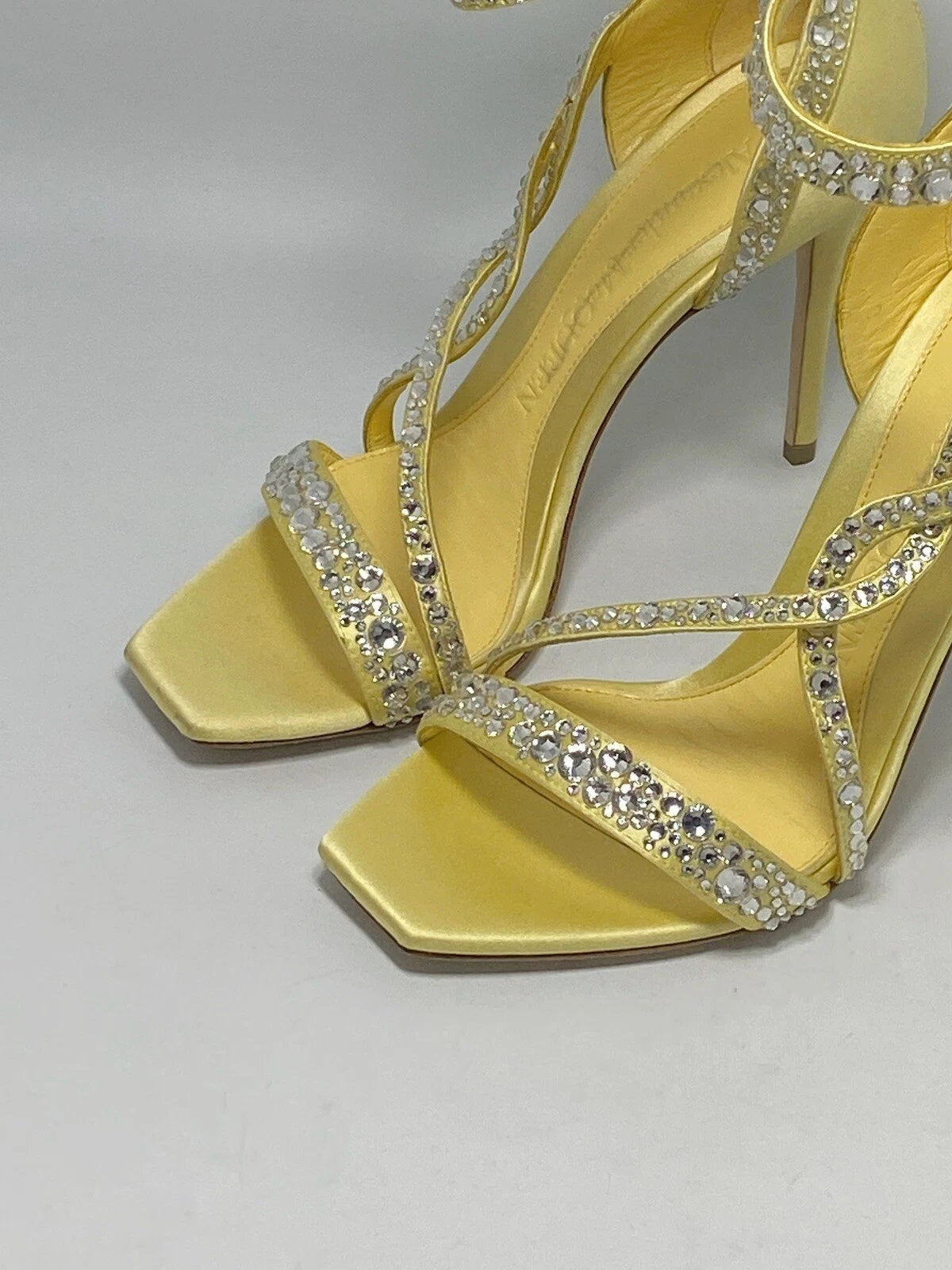 Sandali da cocktail Alexander McQueen cristallo raso polsino alla caviglia $1290 taglia 36