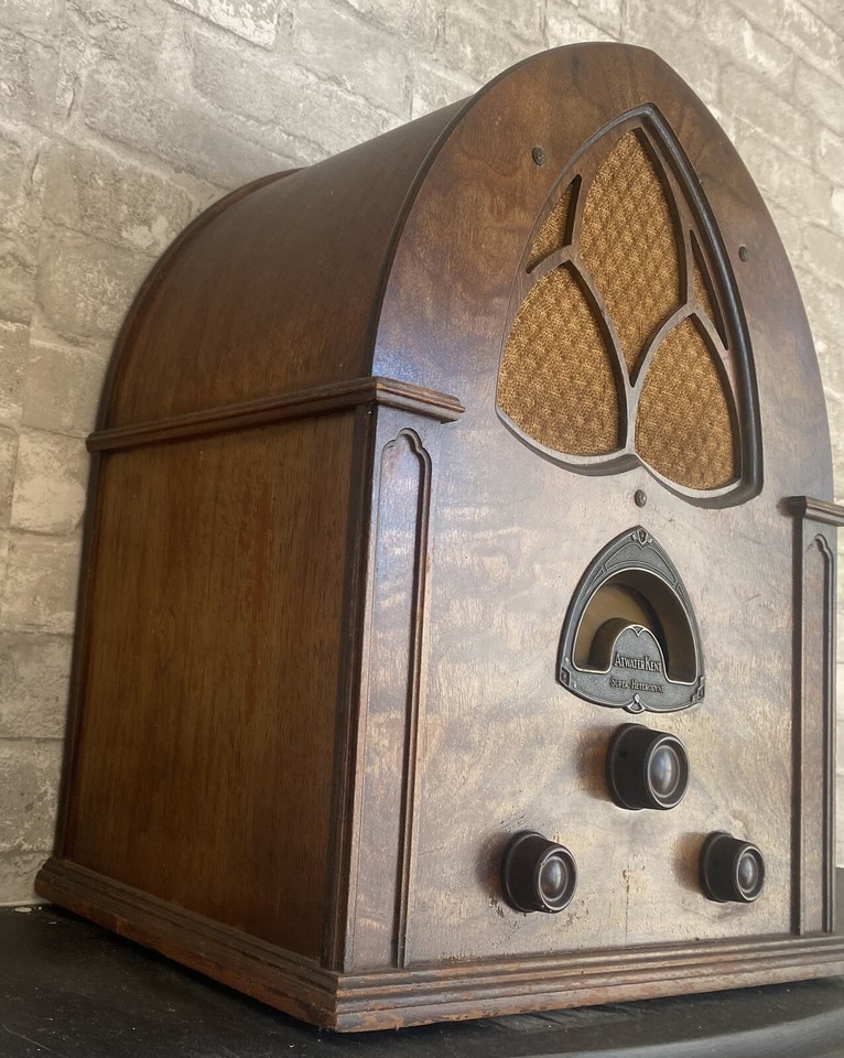 1900s superheterodyne • Atwater Kent • cathedral tombstone tube radio