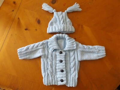 BN HAND KNITTED BABY BOYS PALE BLUE BABY ARAN