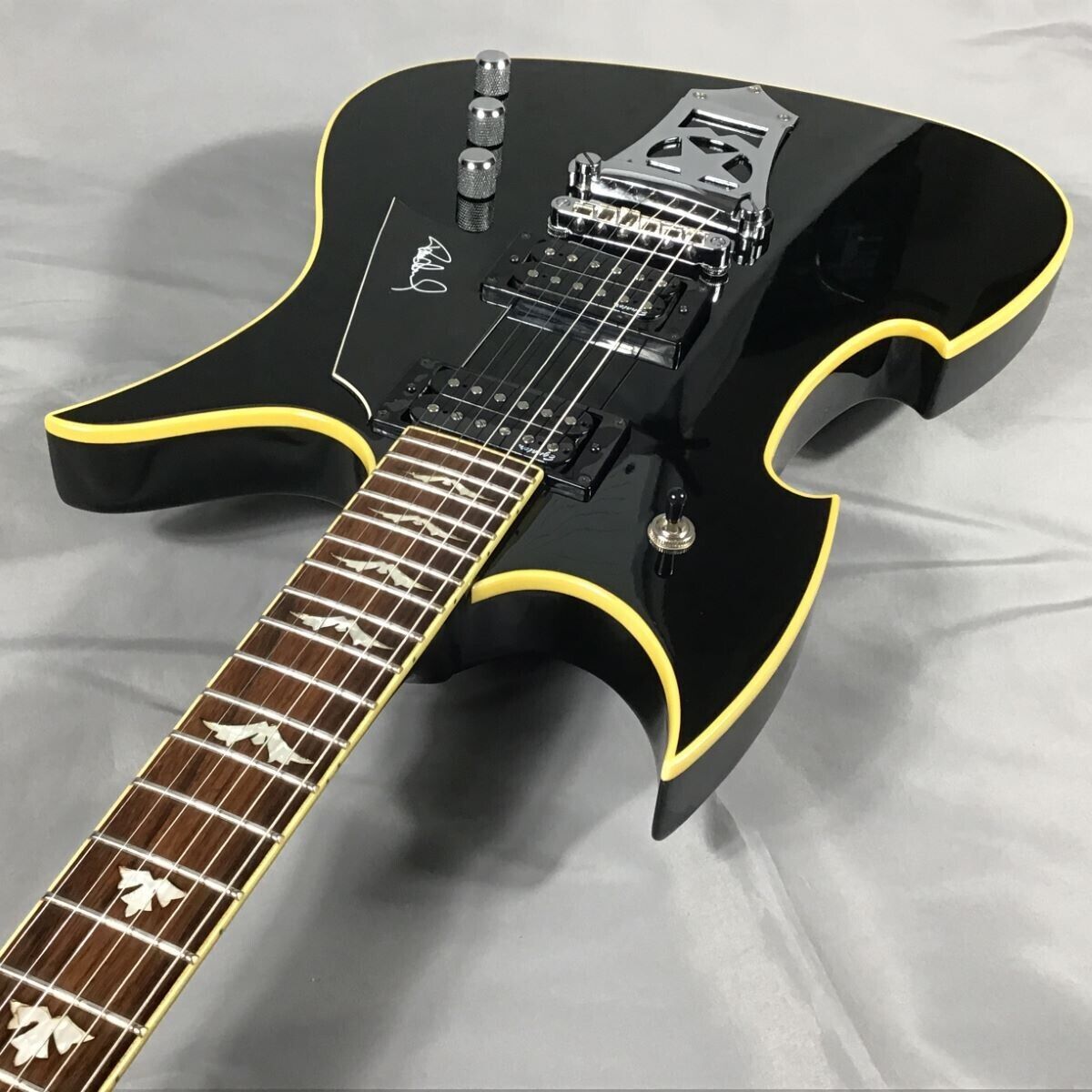 Washburn PS600 Paul Stanley Signature Model Electric Guitar Washburn PS600 Paul Stanley Signature Model Electric Guitar