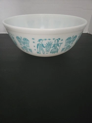 Pyrex Amish Butterprint Mixing Bowl #403 Vintage