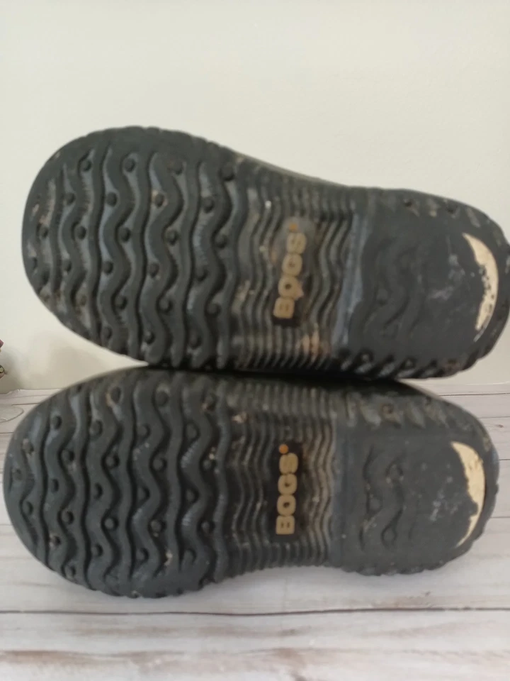 BOGS Botas Clásicas Niños Pequeños Talla 9 Diseño Dragón Impermeables Foto 4 de 4