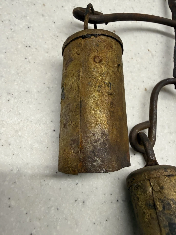 Campana de vaca primitiva rústica vintage carillón de viento granja casa de campo decoración 4 campanas Foto 3 de 4