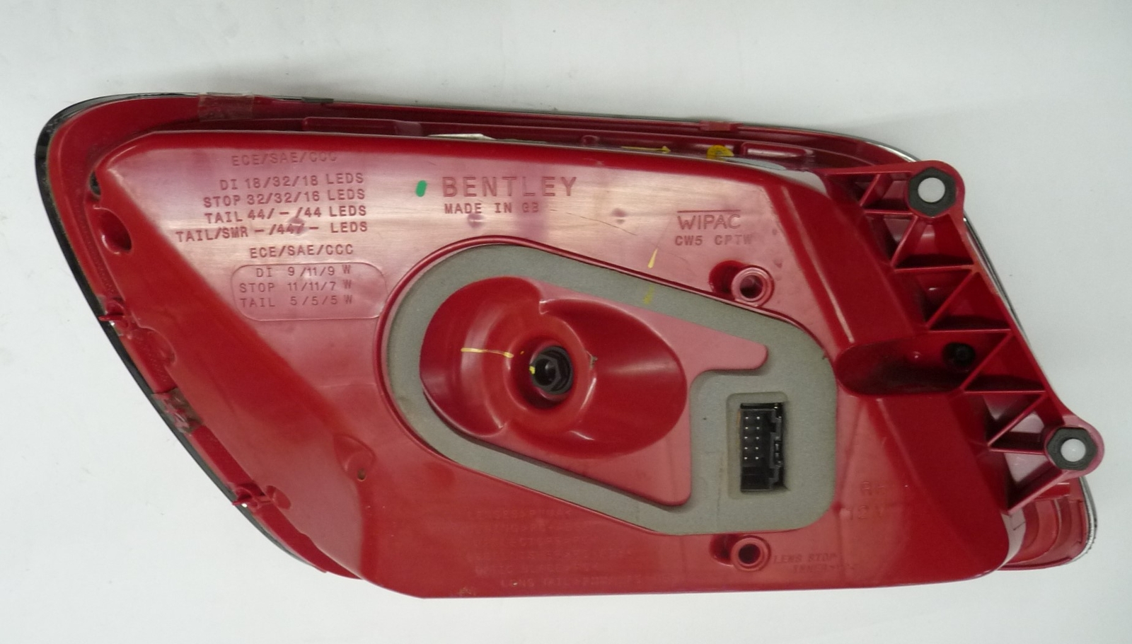 2020-2023 Bentley Flying Spur 3rd Gen. Rear Right Taillight 3SE945096H Crack OEM