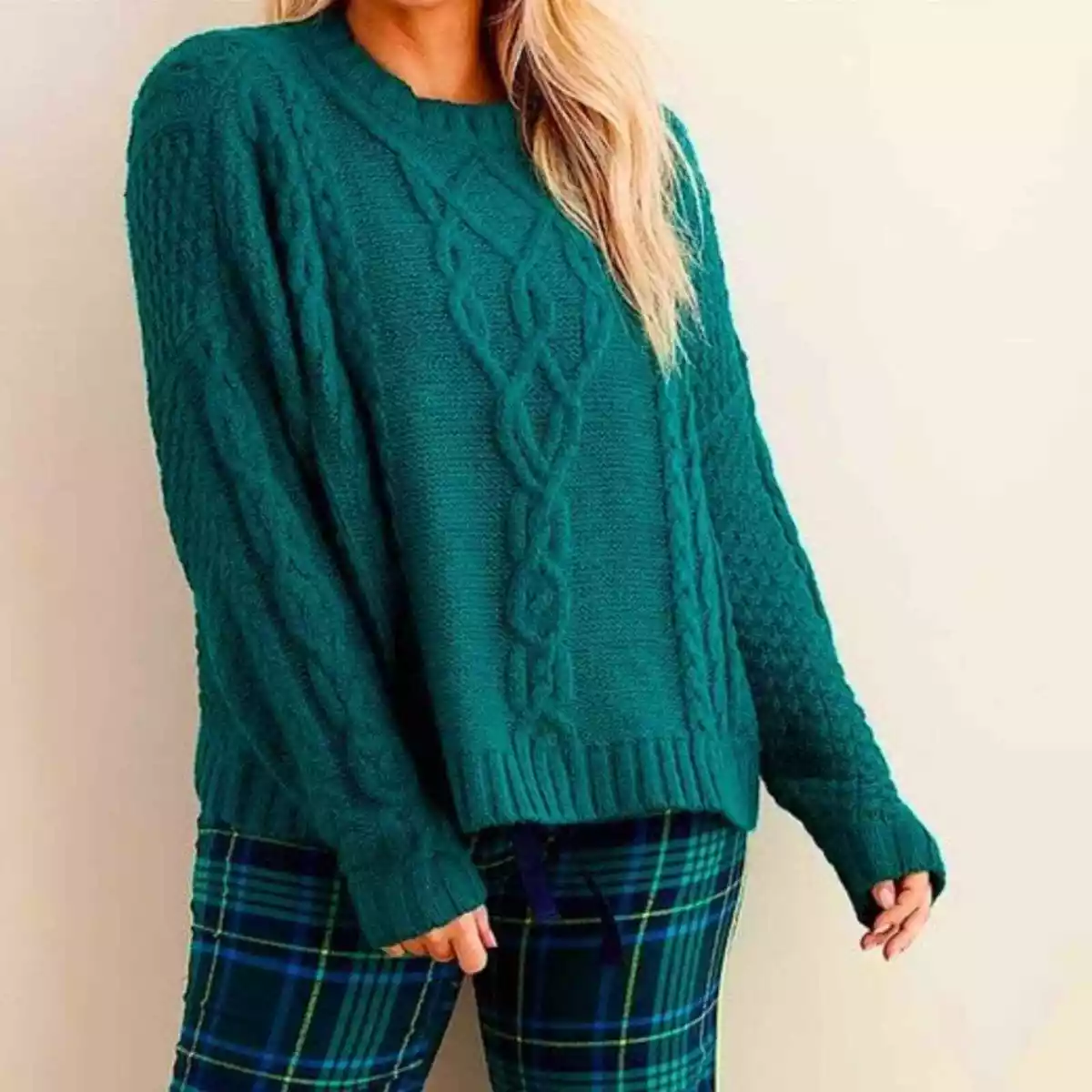 Aerie hotsell cable sweater