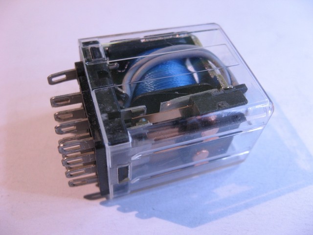 Реле d012 s01