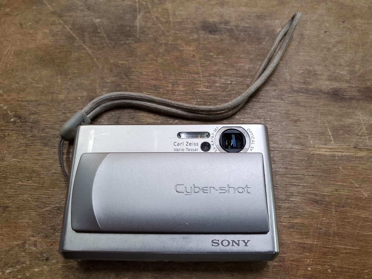 Sony DSC-T1 Cyber-Shot 5.0MP Digital Camera, Silver, For Repair
