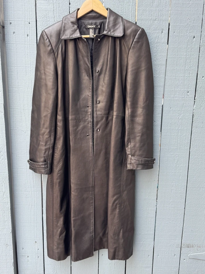 Gabardina de cuero negra para mujer DKNY talla mediana Foto 3 de 4