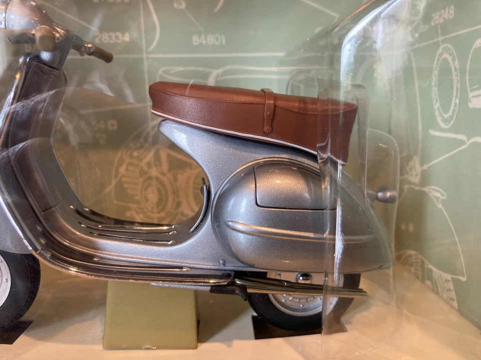 RARE SCOOTER VESPA GS150 1/12 AUTOART - Photo 4/4