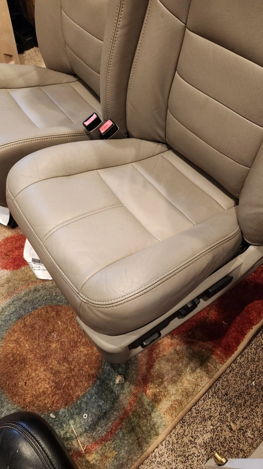 Juego de asientos 4S Ford Lariat gris doble cabina con consola 08-10 F250 F350 Super Duty Foto 3 de 4