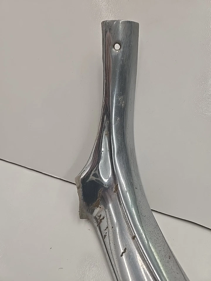 Oldsmobile 98 1954 2 puertas techo rígido pilar interior izquierdo adorno Foto 2 de 4