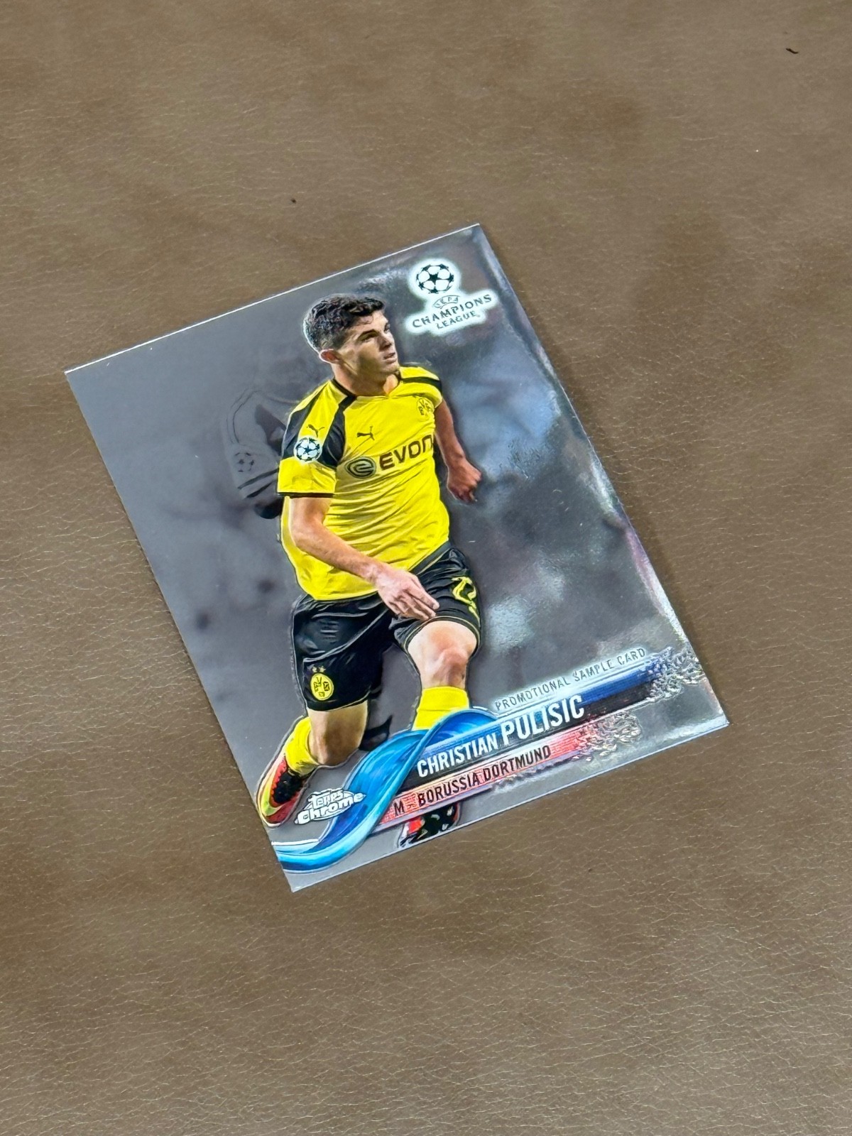 2017-18 Topps Chrome UCL Promotional Sample Card Christian Pulisic #LG-CP