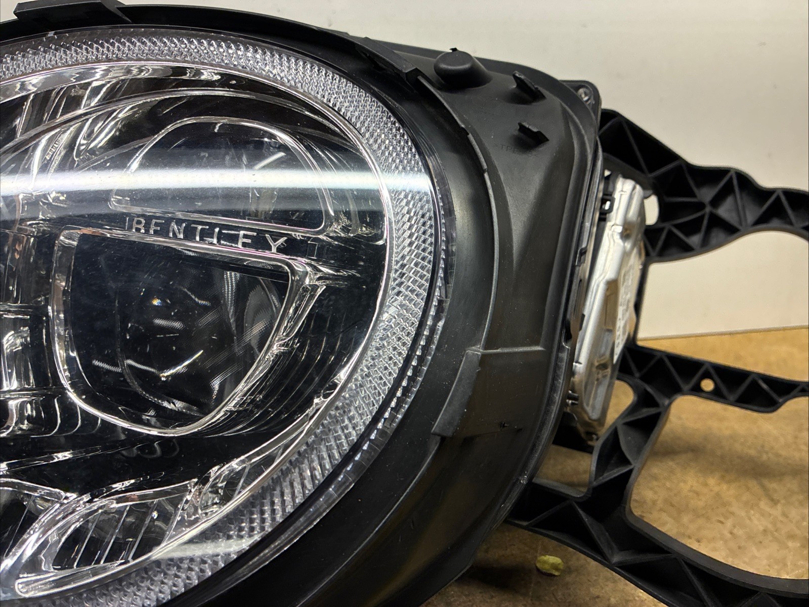 2017 2020 Bentley Bentayga Left LH Side  Headlight Used OEM 36A.941.005.H