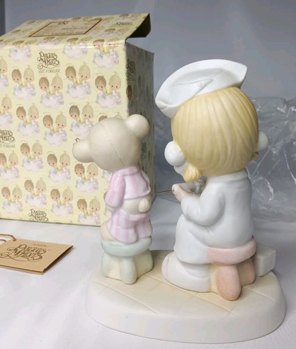 PRECIOUS MOMENTS E-7158 LOVE BEARETH ALL THINGS 1981 JONATHAN & DAVID-NURSE Rare - Picture 4 of 5
