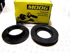 MOOG 1967-1972 Chevelle El Camino A-Body Rear Upper Coil Spring Insulators-2