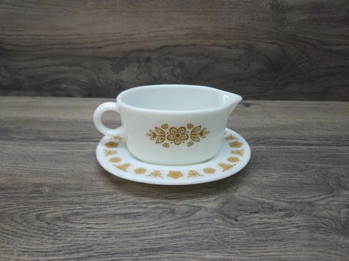 Pyrex Butterfly Gold Gravy Boat & Underplate EUC Retro Vintage Kitsch 77-B