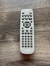 Toshiba SE-R0102 DVD Video Remote Control - Tested & Cleaned - Works!